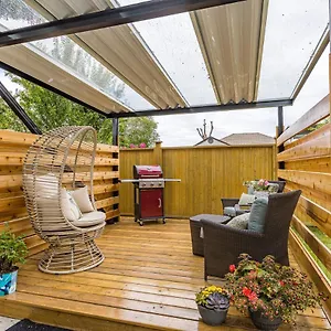 Villa Near Downtown East@ Joyce Skytrain, Vancouver